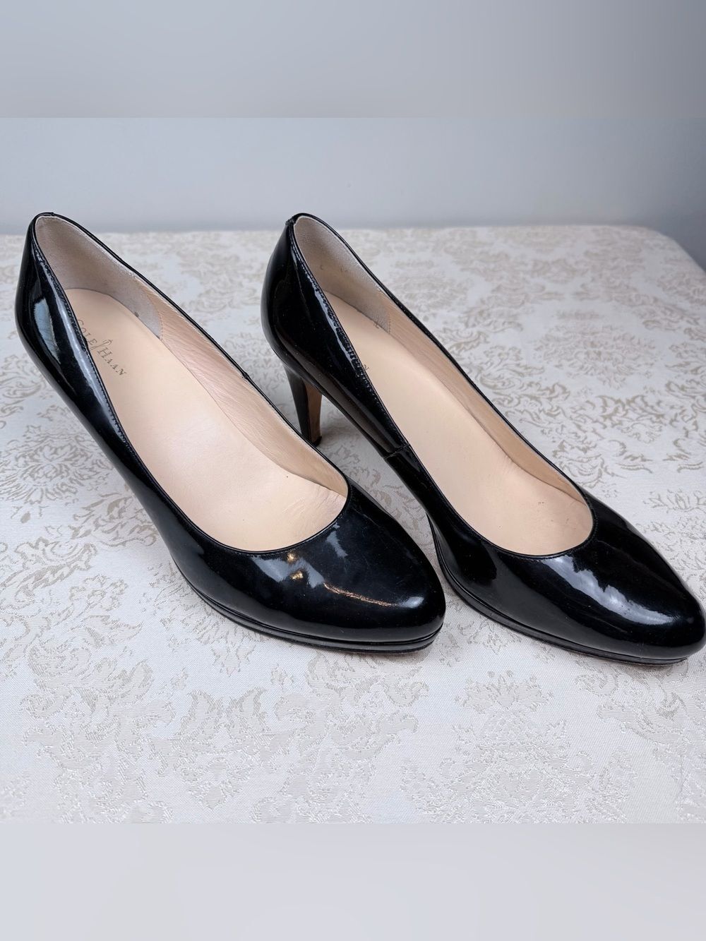 Cole Haan Black Patent Leather Classic Pumps, 11B